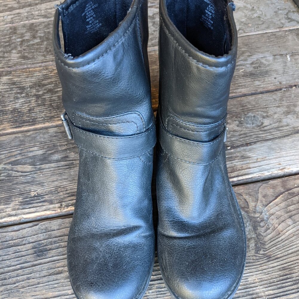Old Navy Boots, size 8